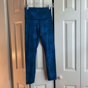 Iululemon leggings size 6 10/10